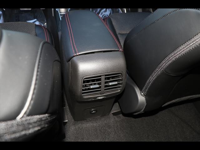 2025 Ford Escape Hybrid ST-Line Select