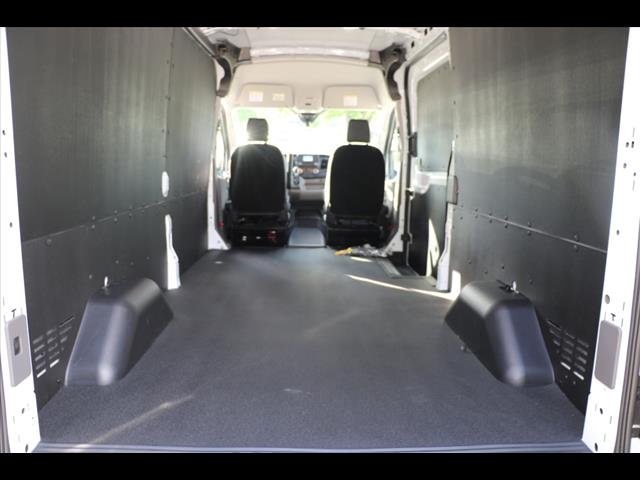 2025 Ford Transit 250