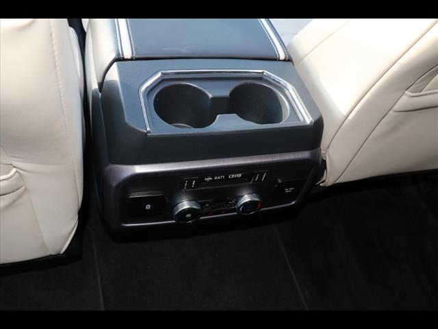2024 Ford Expedition Platinum