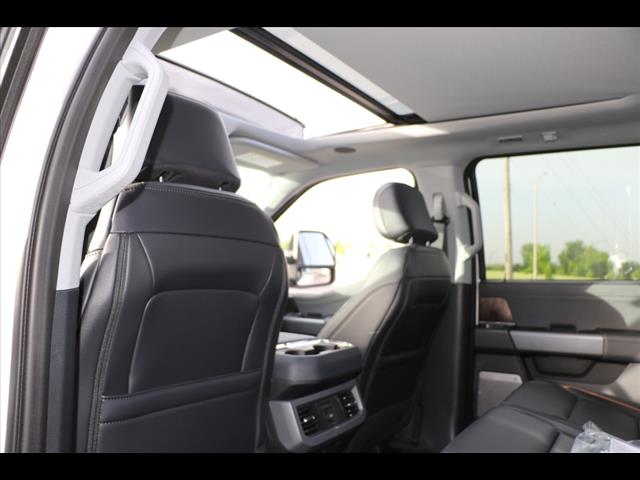 2025 Ford F-250 Super Duty Lariat
