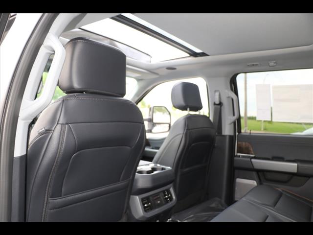 2025 Ford F-350 Super Duty Lariat