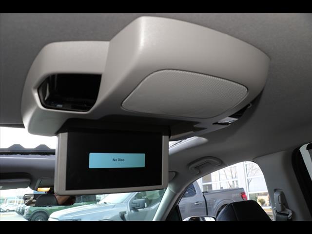 2021 Honda Pilot Touring w/Rear Captain