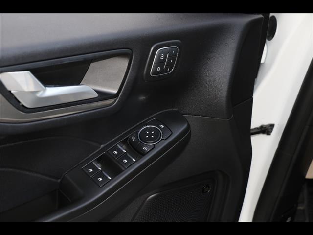 2021 Ford Escape Hybrid Titanium