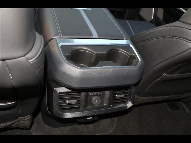 2025 Ford F-250 Super Duty Platinum