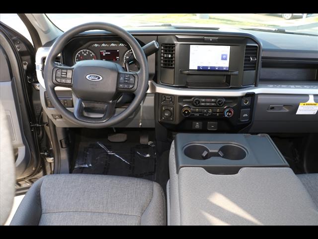 2025 Ford F-350 Super Duty XL