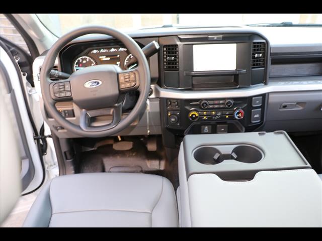 2025 Ford F-450 Super Duty XL