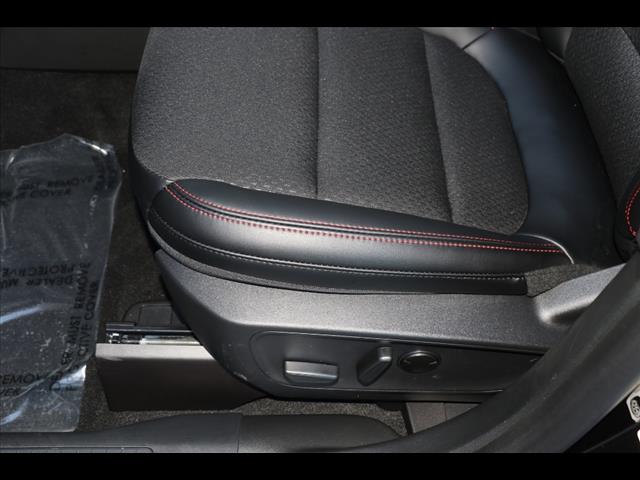 2025 Ford Escape Hybrid ST-Line Select