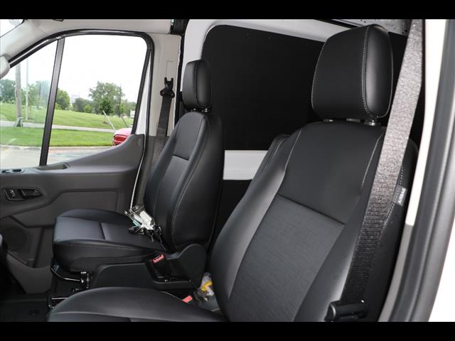 2025 Ford Transit 250