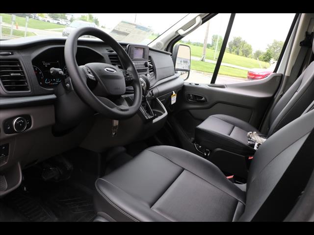 2025 Ford Transit Base
