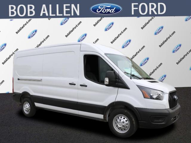 2025 Ford Transit Base