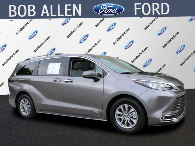 2021 Toyota Sienna XLE 7-Passenger