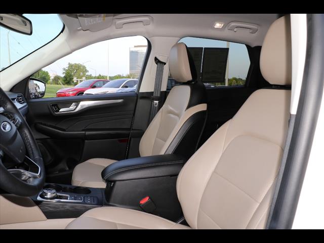 2021 Ford Escape Hybrid Titanium