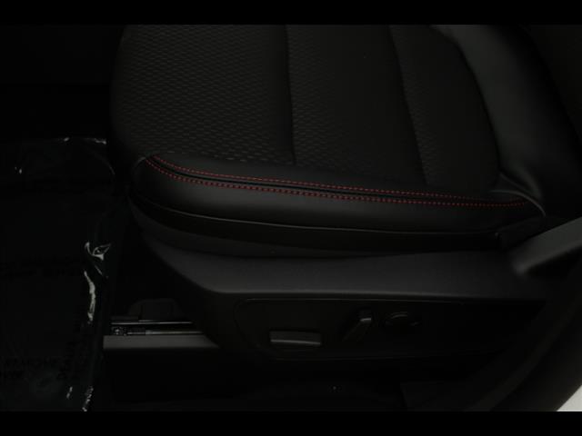 2025 Ford Escape Hybrid ST-Line