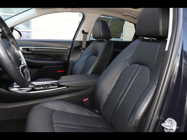 2023 Hyundai SONATA Hybrid Limited
