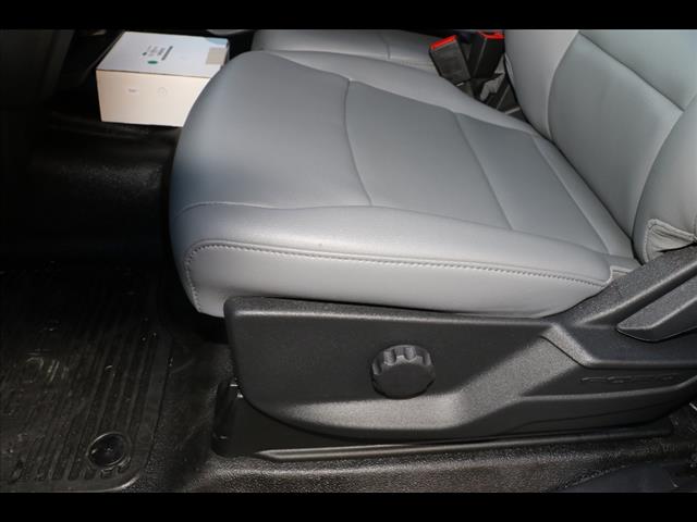 2025 Ford F-450 Super Duty XL