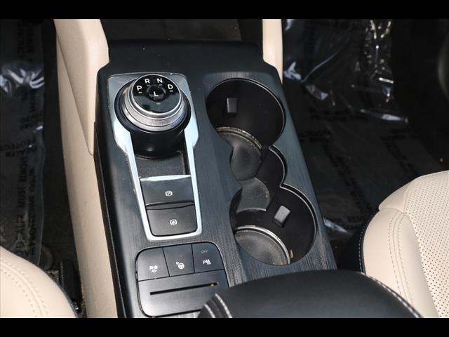 2021 Ford Escape Hybrid Titanium