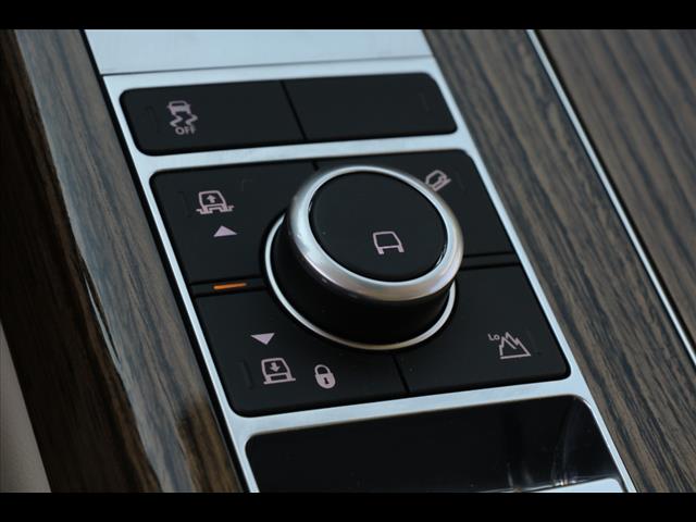 2021 Land Rover Range Rover P525 HSE Westminster Edition