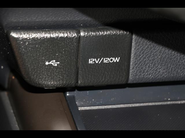 2023 Toyota Camry Hybrid SE
