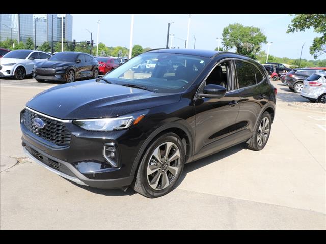 2023 Ford Escape Hybrid Platinum