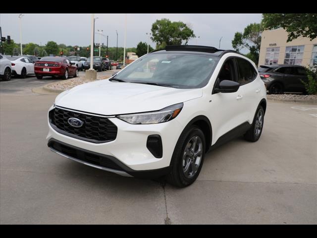 2025 Ford Escape Hybrid ST-Line