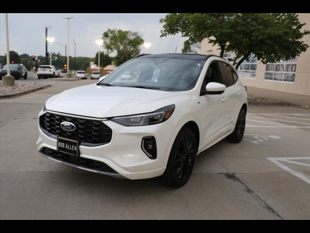 2023 Ford Escape Hybrid ST-Line Elite