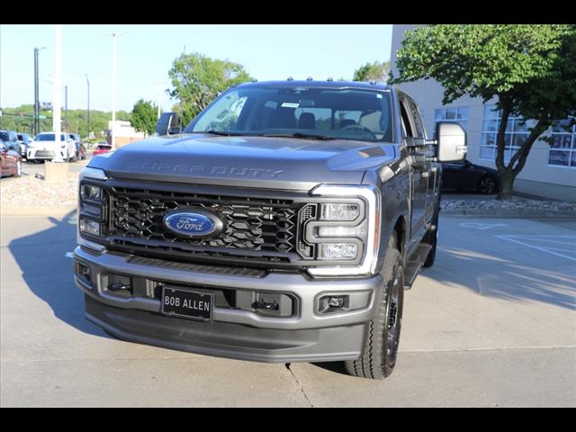 2025 Ford F-350 Super Duty XL
