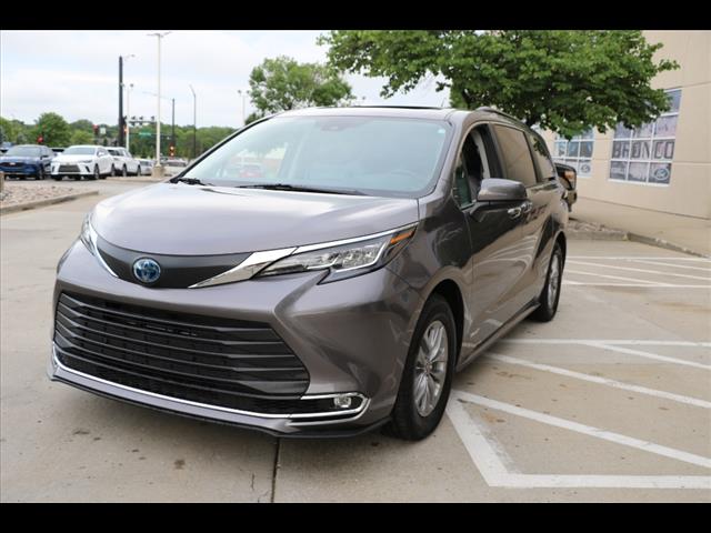 2021 Toyota Sienna XLE 7-Passenger