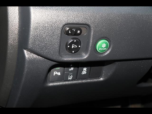 2021 Honda Pilot Touring w/Rear Captain