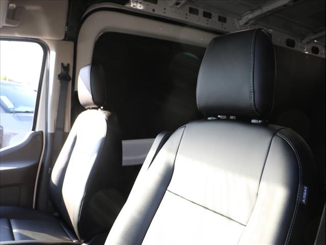 2025 Ford Transit 250