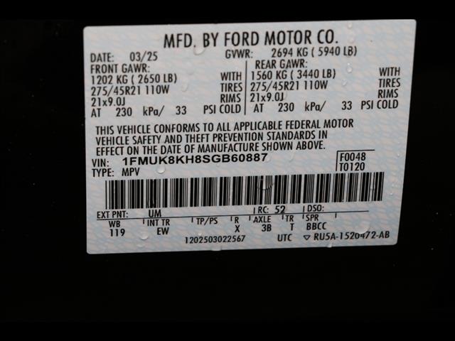 2025 Ford Explorer ST-Line