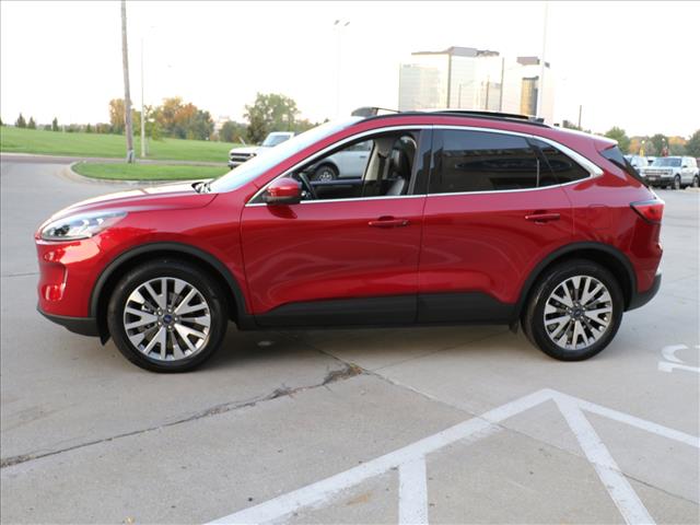 2022 Ford Escape Titanium