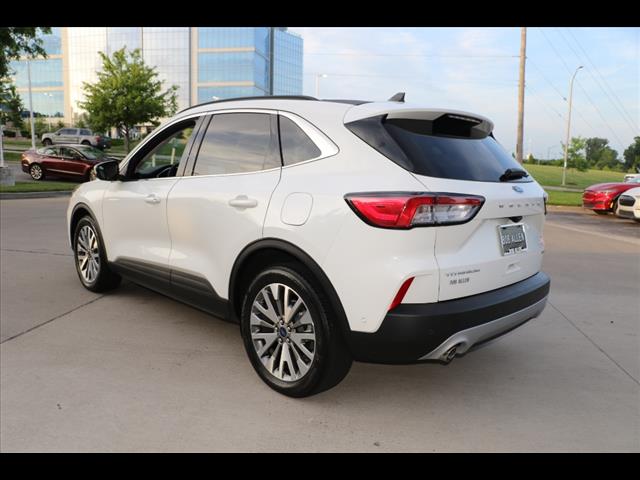 2021 Ford Escape Hybrid Titanium