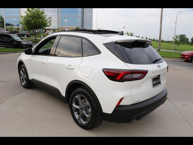 2025 Ford Escape Hybrid ST-Line