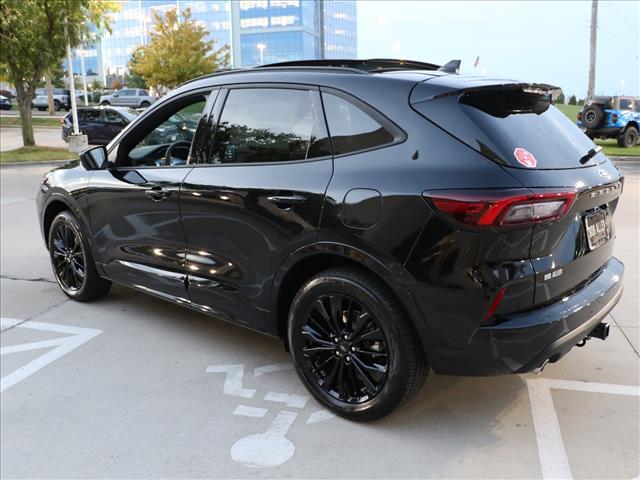 2026 Ford Escape ST-Line Elite