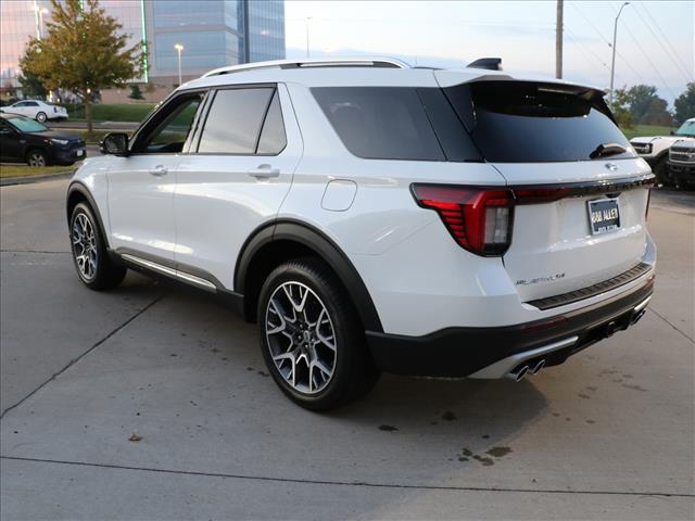 2025 Ford Explorer Platinum