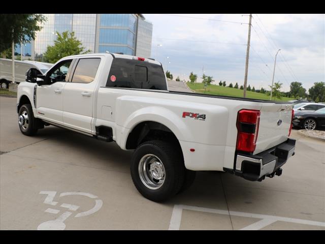 2025 Ford F-350 Super Duty Lariat
