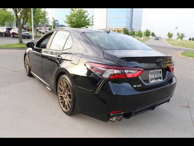 2023 Toyota Camry Hybrid SE