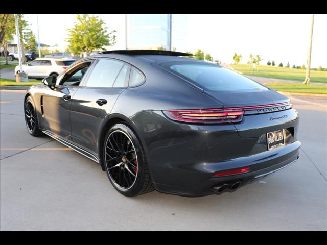 2020 Porsche Panamera GTS