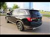2021 Honda Pilot Touring w/Rear Captain