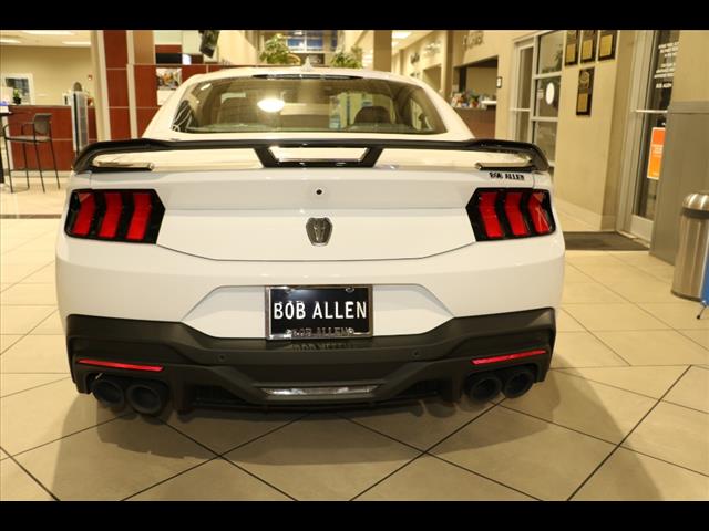 2025 Ford Mustang Dark Horse