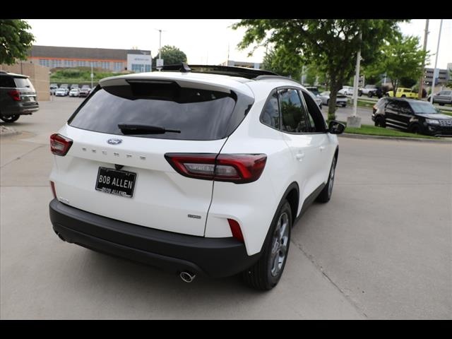 2025 Ford Escape Hybrid ST-Line