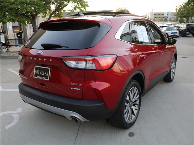 2022 Ford Escape Titanium