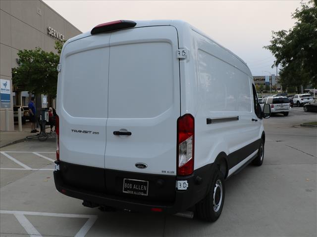 2025 Ford Transit Base