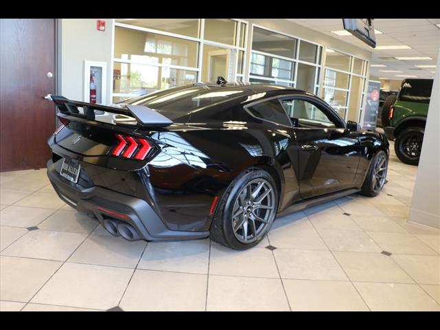 2025 Ford Mustang Dark Horse