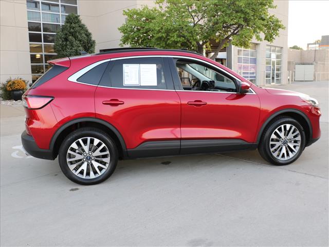 2022 Ford Escape Titanium