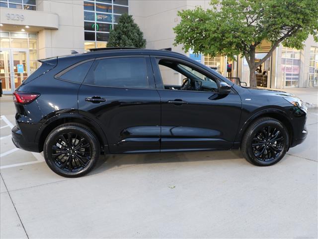 2026 Ford Escape ST-Line Elite