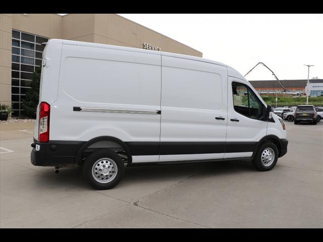 2025 Ford Transit Base
