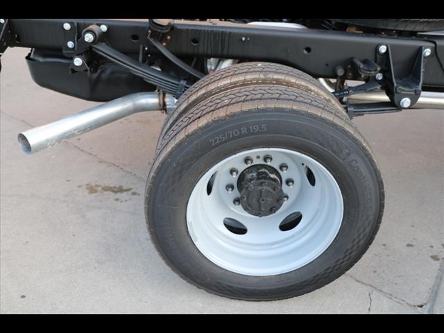 2025 Ford F-450 Super Duty XL