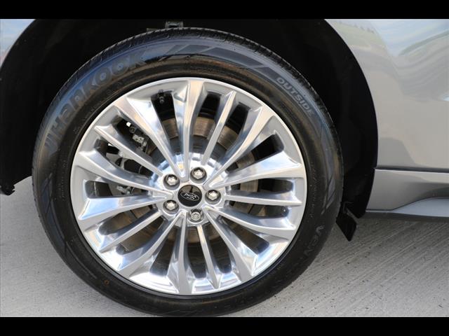 2023 Ford Edge Titanium