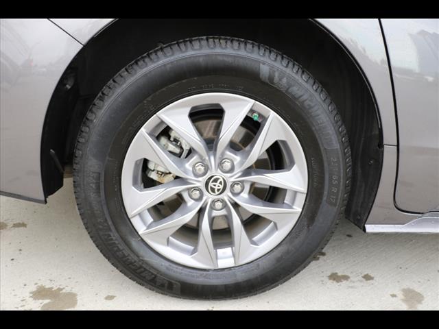 2021 Toyota Sienna XLE 7-Passenger